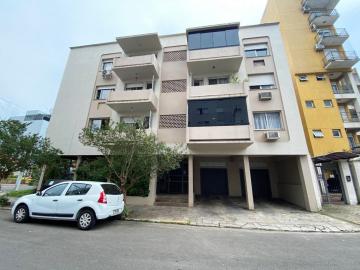 Apartamento com dois dormitórios e sacada no centro de São Leopoldo