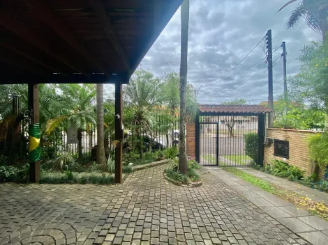 Sobrado com 4 dormitórios e piscina à venda localizado no Bairro Pinheiro em São Leopoldo