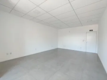 Excelente Sala Comercial com 38 m² no bairro Fião em São Leopoldo, venha conferir.