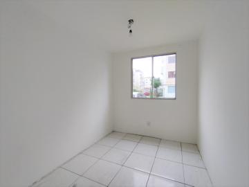 Apartamento térreo à venda no bairro Santos Dumont