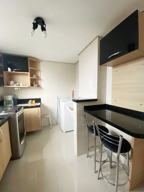 Apartamento com 1 dormitório e vaga de garagem no Centro da cidade!