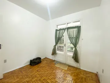 Apartamento térreo com 3 dormitórios à venda no Centro de São Leopoldo