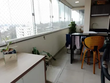 Apartamento 3 Suítes, andar alto à venda no Morro do Espelho, numa região nobre da cidade.