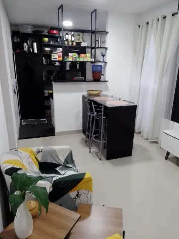 Apartamento semi mobiliado, 2 dormitórios com vaga de garagem, condomínio com infra completa, inclusive portaria 24hr, no Bairro Santo André.