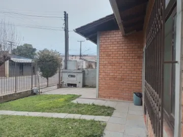 Casa de 2 dormitórios em terreno amplo, bairro Vicentina