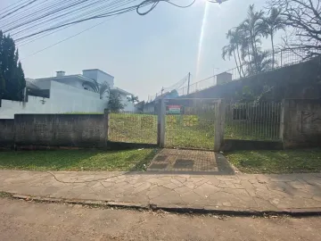 Ótima oportunidade para construir a casa dos seus sonhos! Terreno com 382,54 m² localizado no tranquilo bairro Morro do Espelho.