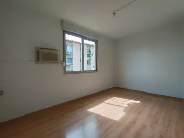 Apartamento semi mobiliado, 3 quartos, no Bairro Cristo Rei em São Leopoldo.