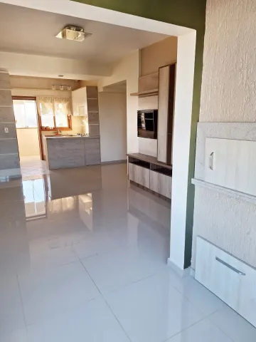 Apartamento com sacada e 2 dormitórios disponível para venda