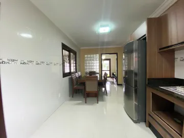 Casa residencial bem conservada à venda em Sapucaia do Sul