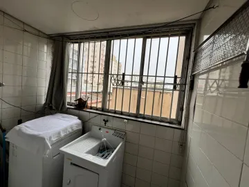 Apartamento amplo com 2 dormitórios  e vaga de garagem à venda no Centro de São Leopoldo