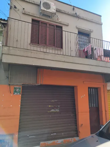 Casa comercial e residencial a venda no centro de São Leopoldo.