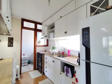 Apartamento com 3 dormitórios à venda no bairro São José