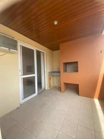 Apartamento com 3 dormitórios e sacada ampla no Centro de São Leopoldo