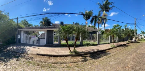 Casa residencial com pátio e excelente área de lazer no bairro Jardim das Acácias em São Leopoldo