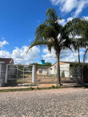 Terreno plano de 275m, cercado, numa rua tranquila, prxima a Avenida Joo Correa