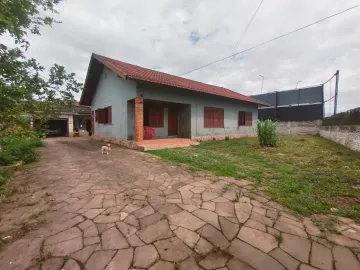 Casa de alvenaria em ótima localização, ótimo para comercio em avenida muito movimentada em São Leopoldo.