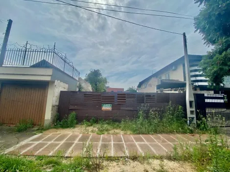 Terreno plano localizado em rua de bastante fluxo no Centro de São Leopoldo