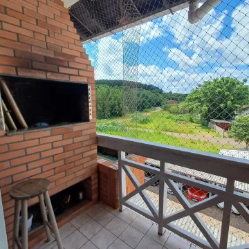 Apartamento com 3 dormitrios, semi mobiliado, vaga de garagem e um espao de rea verde diferenciado