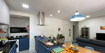 Apartamento com 2 dormitórios, sendo 1 suíte, sacada com churrasqueira no Morro do Espelho