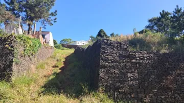 Terreno em aclive  venda em Novo Hamburgo