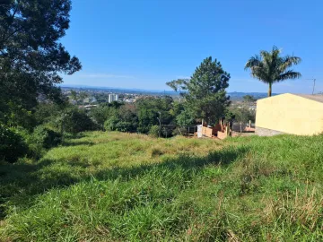 Terreno em aclive á venda em Novo Hamburgo