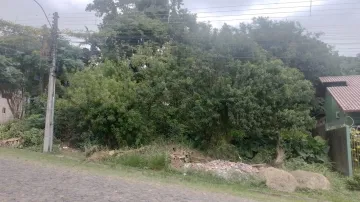 Terreno de Esquina com 544m2, no Jardim das Accias