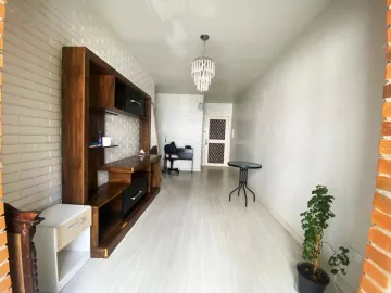 Apartamento com 1 quarto e sacada disponível para venda