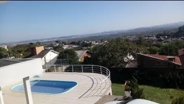 Casa  venda com 225m, 3 quartos e 6 vagas